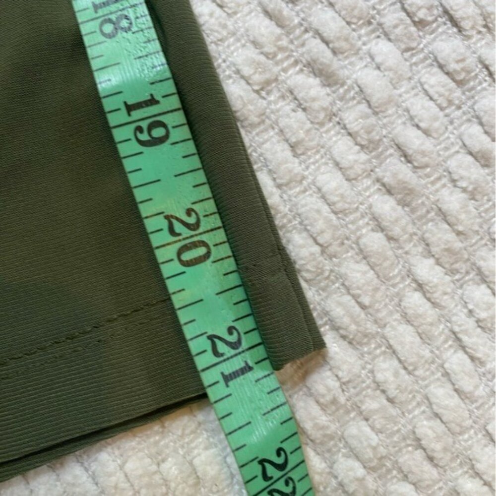 Annalee & Hope Olive Green Cropped Sleeveless V-Neck Jumpsuit Size M - Picture 7 of 7